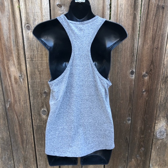 Gray graphic workout tank - Picture 4 of 4